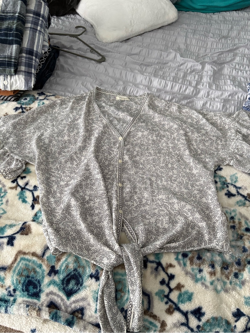 Max Studio White and Black Paisley Blouse